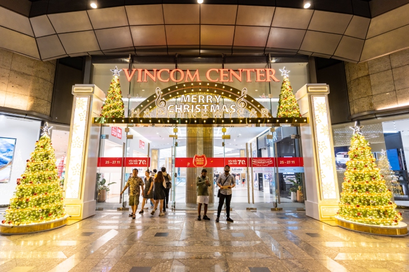 Vincom - tâm điểm mùa Giáng Sinh với “Vũ hội hòa âm ánh sáng” cùng bạt ngàn quà tặng - ảnh 2