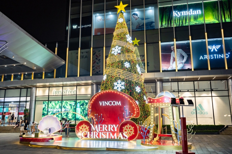 Vincom - tâm điểm mùa Giáng Sinh với “Vũ hội hòa âm ánh sáng” cùng bạt ngàn quà tặng - ảnh 3