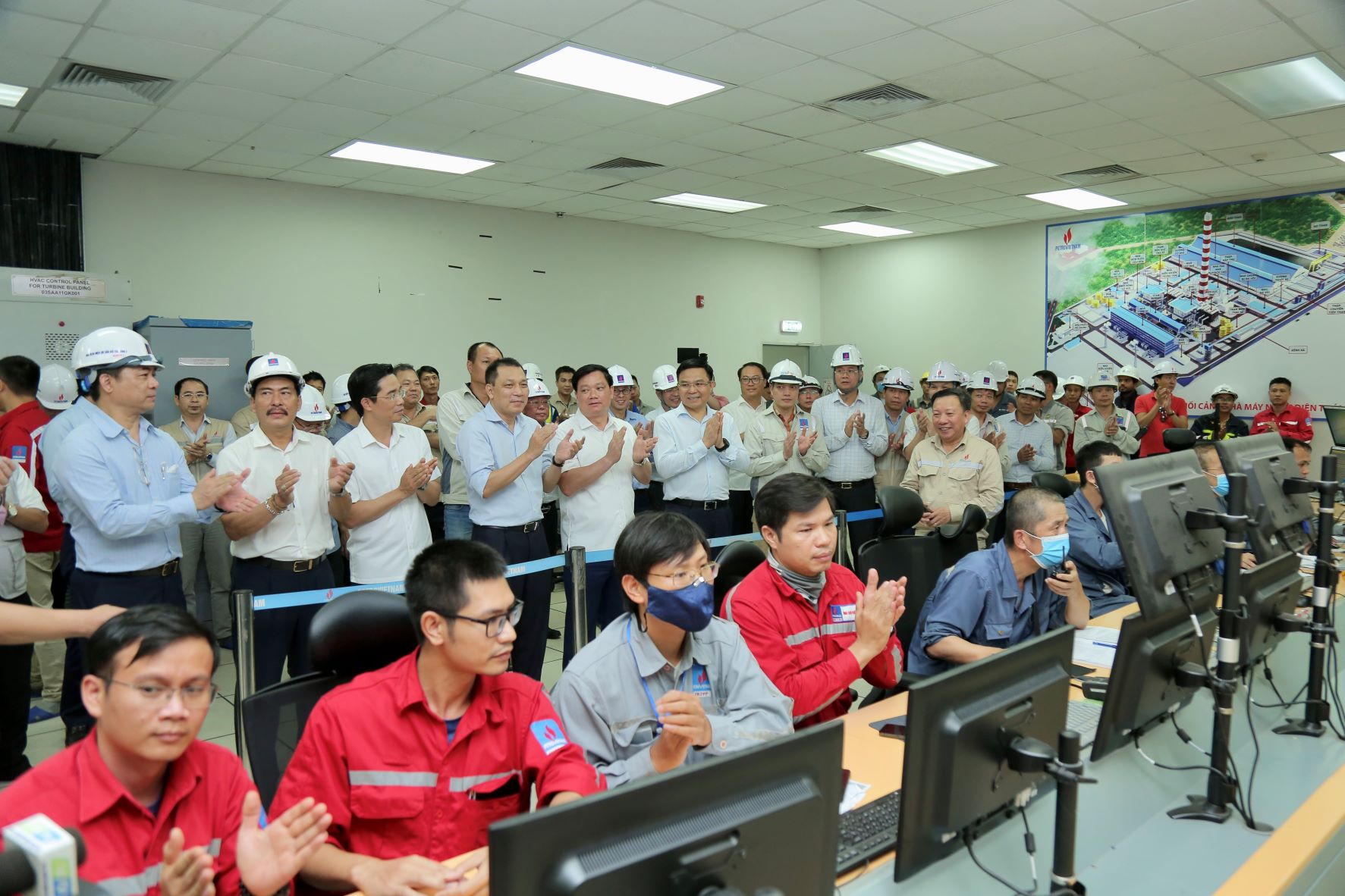 Petrovietnam tiếp tục duy trì sản lượng khai thác, nộp ngân sách hơn 66 nghìn tỷ đồng - ảnh 3