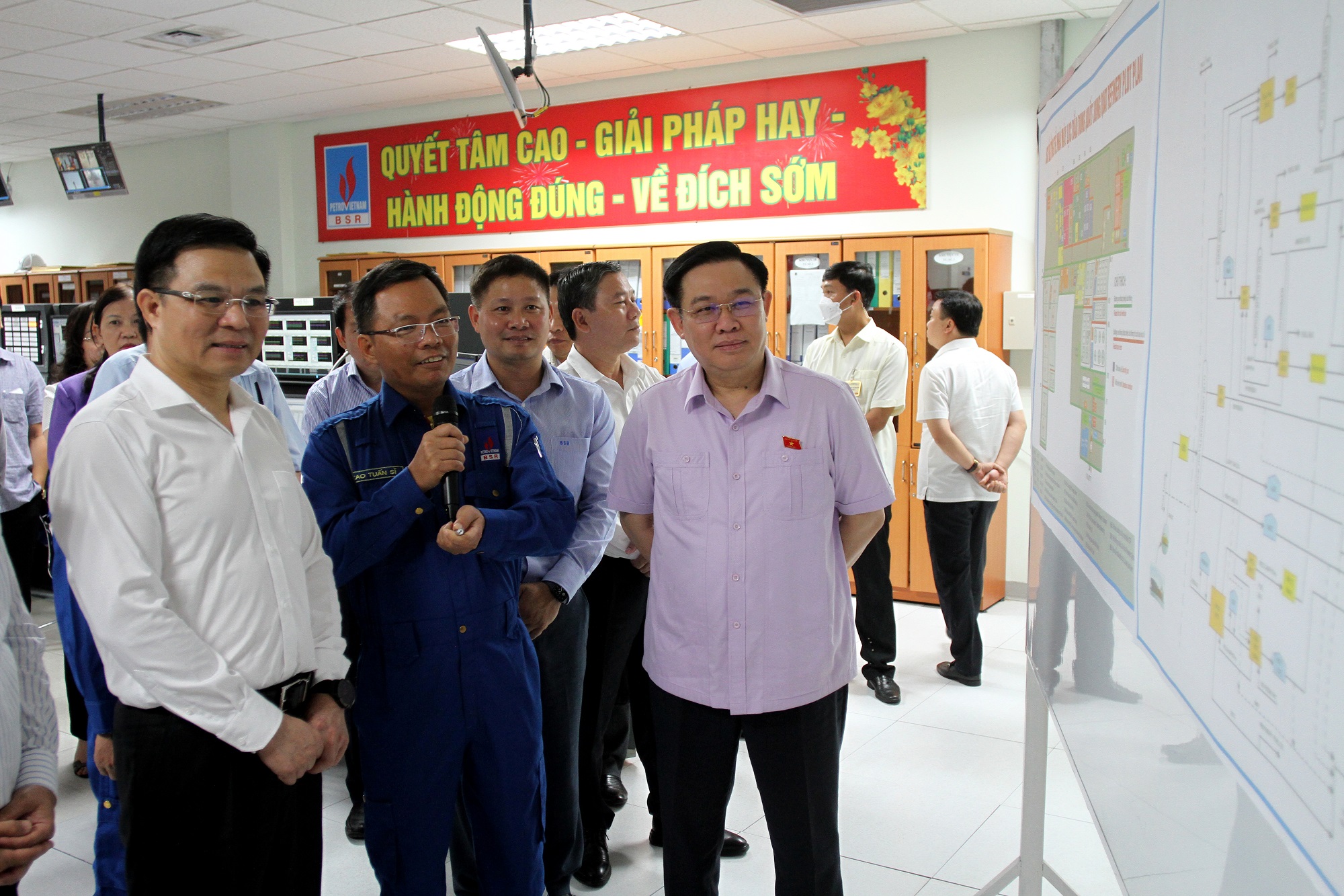 Nắm bắt xu hướng, ứng dụng công nghệ trong quản trị biến động, Petrovietnam nâng cao hiệu quả và giữ vững đà tăng trưởng - ảnh 2