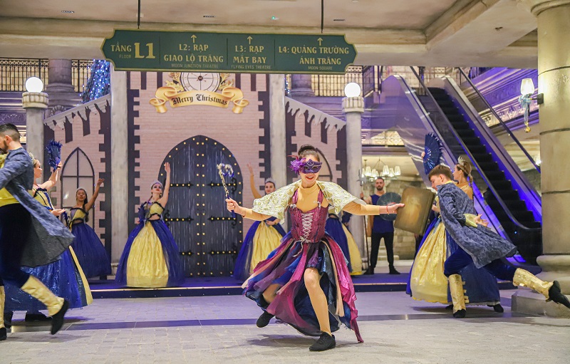 Du khách “phải lòng” không khí lễ hội cuối năm tại Sun World Ba Na Hills - ảnh 6