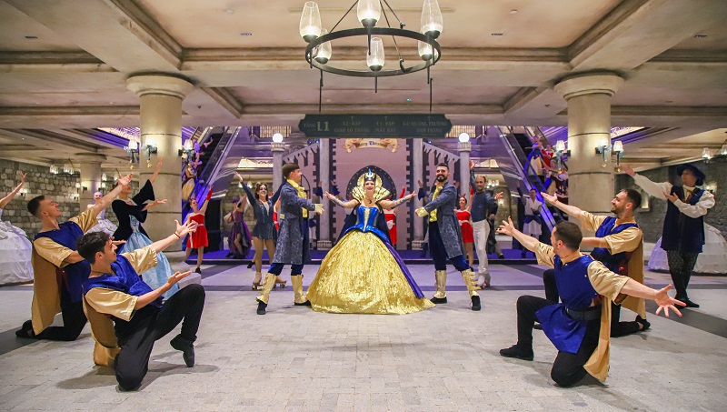 Du khách “phải lòng” không khí lễ hội cuối năm tại Sun World Ba Na Hills - ảnh 7