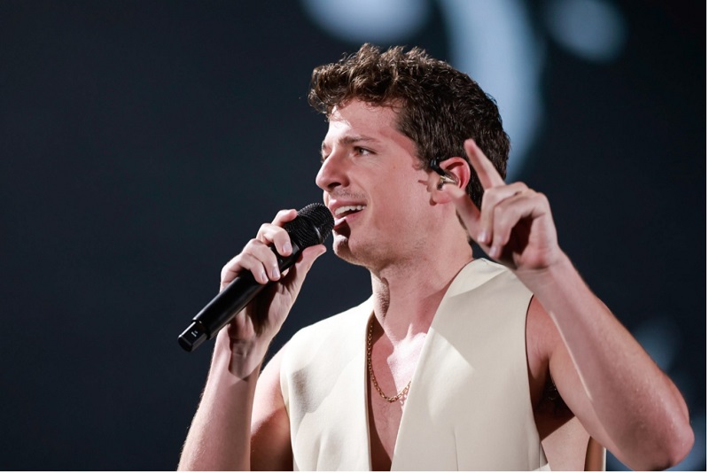Hơn 8.000 khán giả “cháy” suốt hơn 6 tiếng cùng Charlie Puth và dàn sao Việt tại 8Wonder - ảnh 7