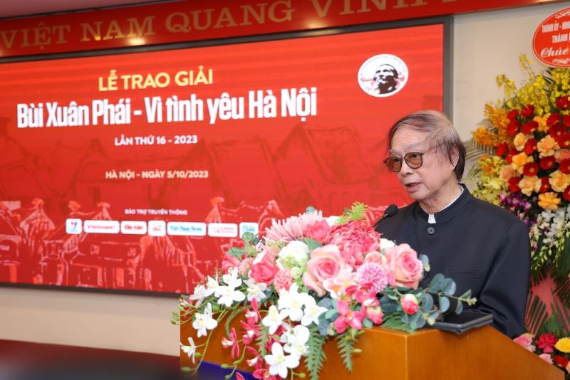 NSND Đặng Nhật Minh nhận Giải thưởng Lớn Bùi Xuân Phái - Vì tình yêu Hà Nội 2023 - ảnh 2