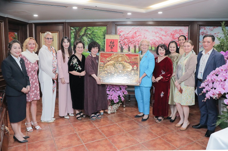 Tổng Giám đốc UNOG: Ấn tượng với những thành tựu phát triển bền vững của nữ doanh nhân Việt Nam - ảnh 1