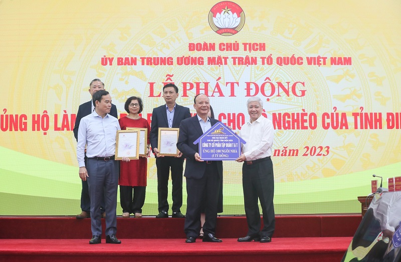 T&T Group ủng hộ 5 tỷ đồng hỗ trợ làm nhà cho người nghèo tỉnh Điện Biên - ảnh 1