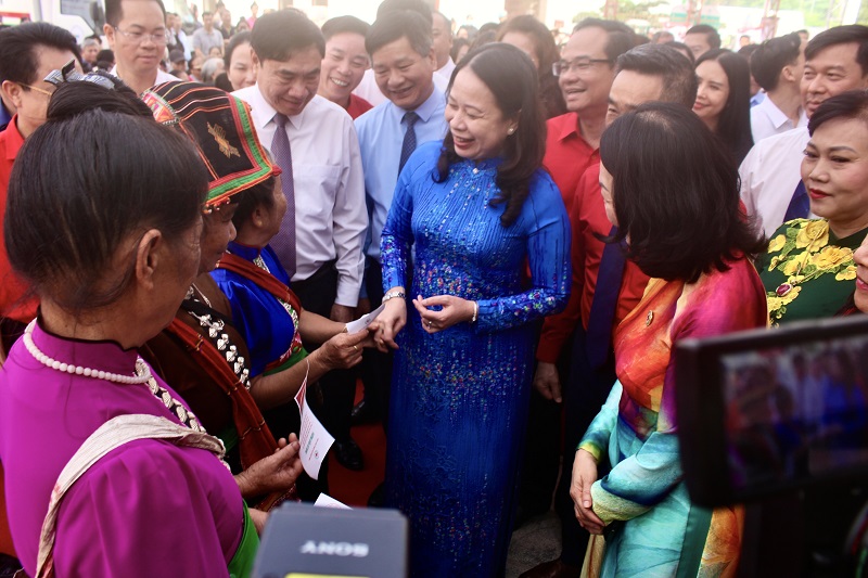 Quyền Chủ tịch nước Võ Thị Ánh Xuân phát động Tháng nhân đạo cấp quốc gia năm 2024 - ảnh 1