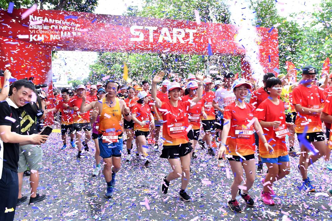 Hoa hậu Ngọc Hân, cầu thủ Văn Hậu tham gia