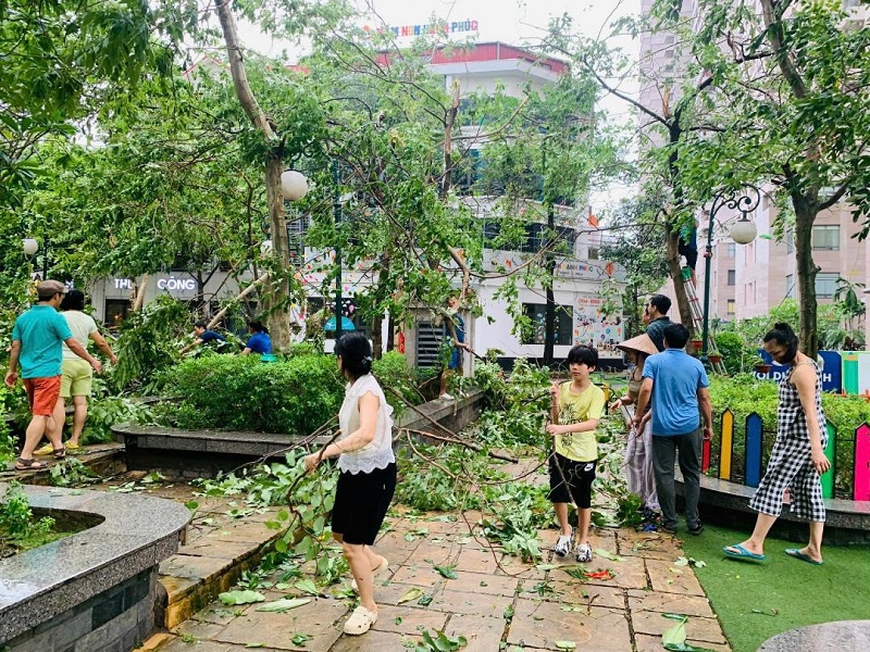 Hội viên, phụ nữ quận Ba Đình, Cầu Giấy góp sức khắc phục hậu quả bão số 3 - ảnh 5