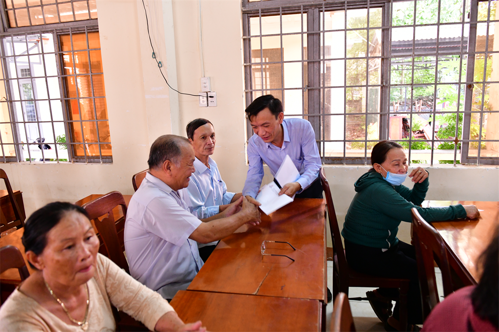 BSR thực hiện chương trình tri ân nhân kỷ niệm 77 năm ngày Thương binh liệt sĩ (27/7) - ảnh 14