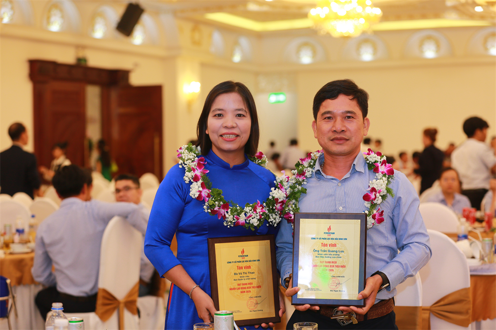 Đôi vợ chồng đạt danh hiệu Người lao động BSR tiêu biểu: Hạnh phúc gia đình là “gốc rễ” để cống hiến cho công việc - ảnh 1