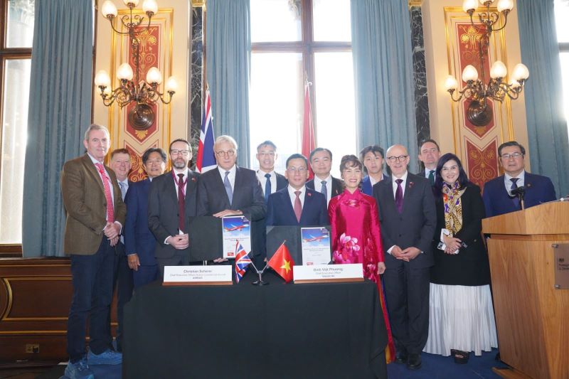 Vietjet đặt mua 10 tàu bay Aibus A321NEO, đánh dấu cột mốc mới hợp tác Việt - Anh - ảnh 1