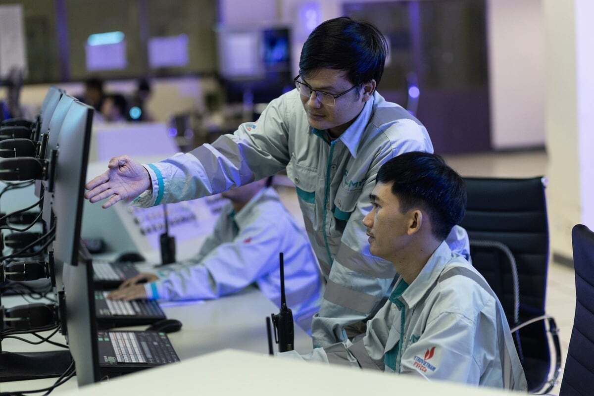 Phong trào đổi mới sáng tạo tại PVFCCo - Phú Mỹ không chỉ mang lại giá trị thiết thực, mà còn góp phần giúp doanh nghiệp chủ động bắt nhịp với xu thế công nghệ và yêu cầu của thị trường. Ảnh: Đình Khôi.