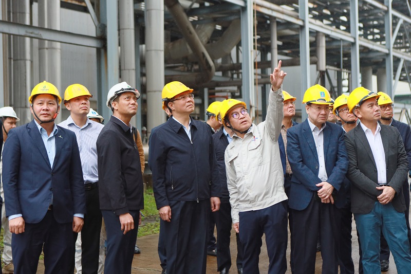 “Thiết thực đẩy mạnh sản xuất kinh doanh hoàn thành vượt mức toàn bộ các chỉ tiêu kế hoạch quản trị 2025, bù đắp những thiệt hại mà đất nước đang phải đối mặt do mưa lũ” - ảnh 3