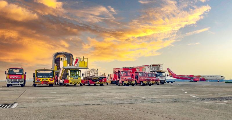 Vietjet tự phục vụ mặt đất: Tỷ lệ đúng giờ tại Tân Sơn Nhất tăng mạnh, sẵn sàng cho mùa cao điểm cuối năm - ảnh 2