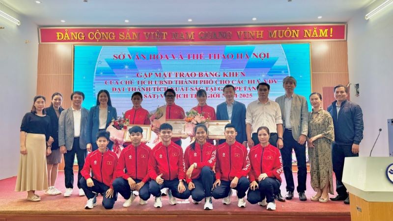 Hà Nội: Khen thưởng HLV, VĐV xuất sắc tại giải Bi sắt vô địch thế giới năm 2025 - ảnh 4