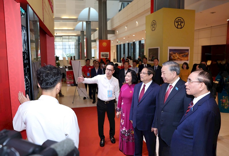 Đại hội Đảng bộ thành phố Hà Nội lần thứ XVIII, nhiệm kỳ 2025-2030: Nền tảng vững chắc kiến tạo tương lai thịnh vượng - ảnh 1