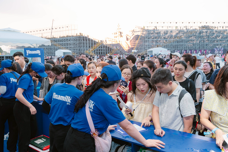 Nhìn lại những khoảnh khắc “cực cháy” của Vinamilk tại V-Concert & V-Fest cuối tuần qua - ảnh 4