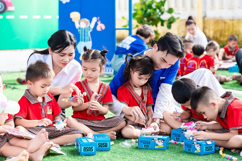 Vinamilk đồng hành mang Tết Trung thu đến hơn 10.000 trẻ em trên cả nước - ảnh 2