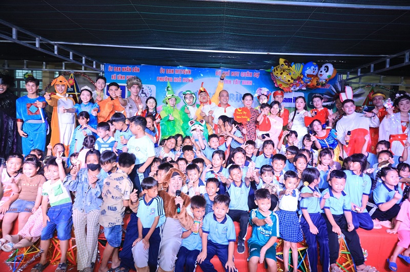 Vinamilk đồng hành mang Tết Trung thu đến hơn 10.000 trẻ em trên cả nước - ảnh 4