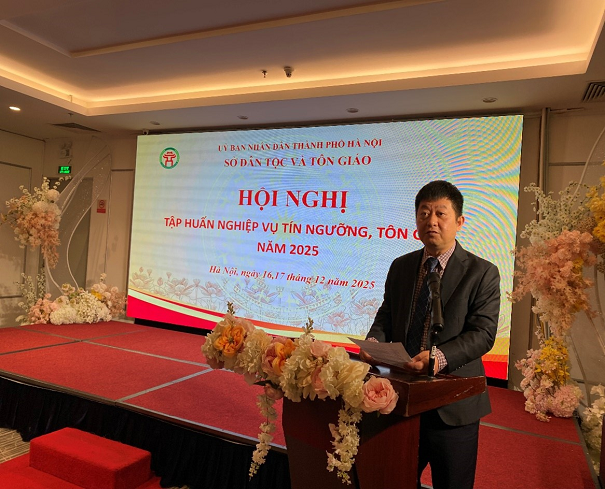 Tập huấn nghiệp vụ công tác tín ngưỡng, tôn giáo cho cán bộ công chức 126 xã, phường trên địa bàn Hà Nội - ảnh 1