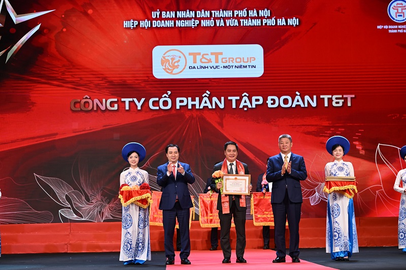 T&T Group được vinh danh tại Lễ tôn vinh doanh nhân, doanh nghiệp Thăng Long 2025 - ảnh 1
