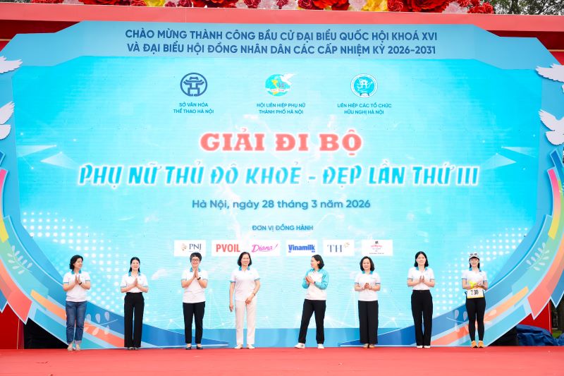 Hơn 1.000 đại biểu tham dự Giải Đi bộ Phụ nữ Thủ đô khỏe đẹp lần thứ III - ảnh 1