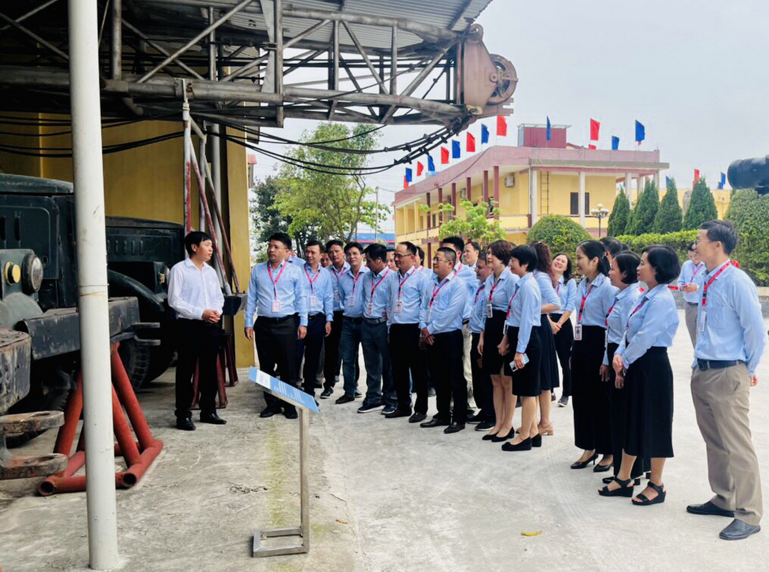 Đảng bộ KĐN tổ chức chương trình về nguồn  - ảnh 2