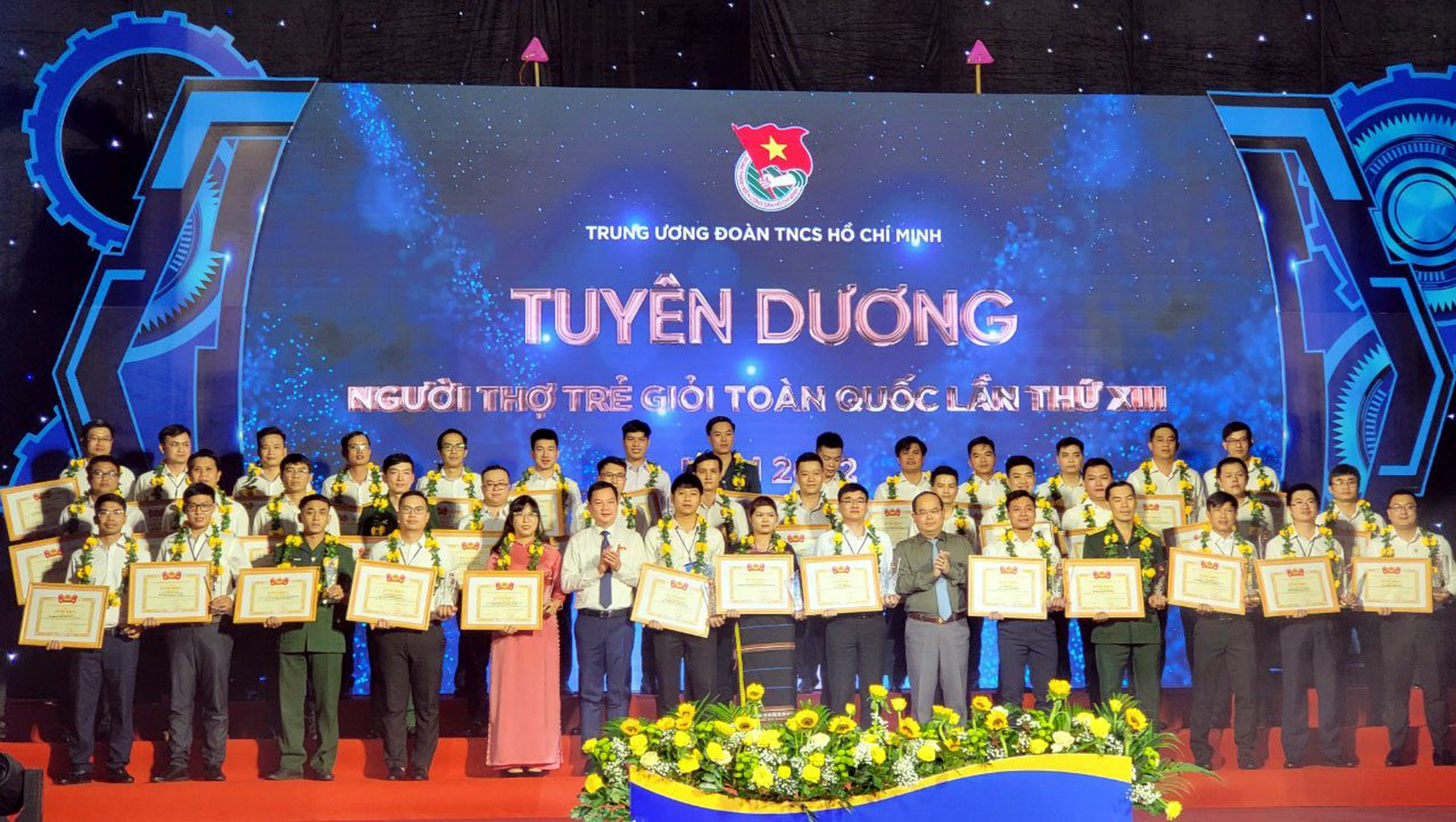 Kỹ sư trẻ Trần Anh Khoa – PV GAS là gương mặt trẻ Dầu khí được tuyên dương “Người thợ trẻ giỏi” - ảnh 3