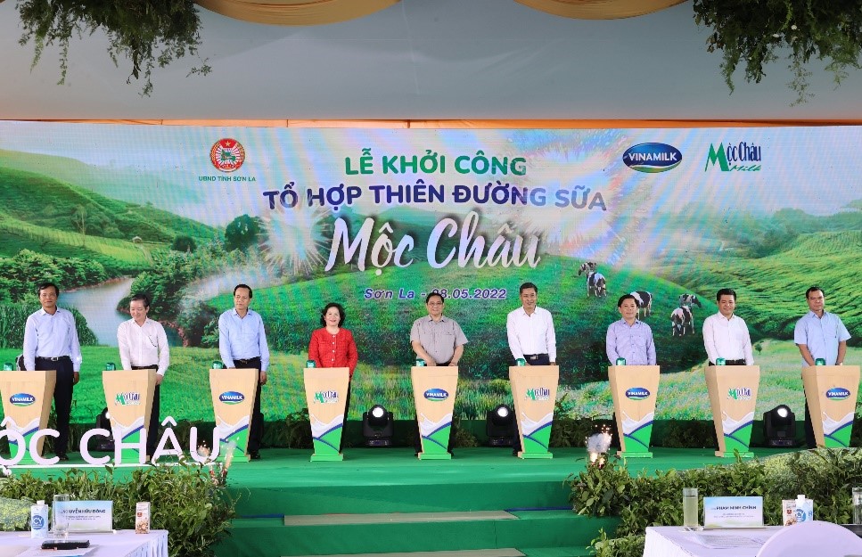 Mộc Châu Milk và Vinamilk chính thức ra mắt và khởi công dự án tổ hợp thiên đường sữa Mộc Châu - ảnh 1