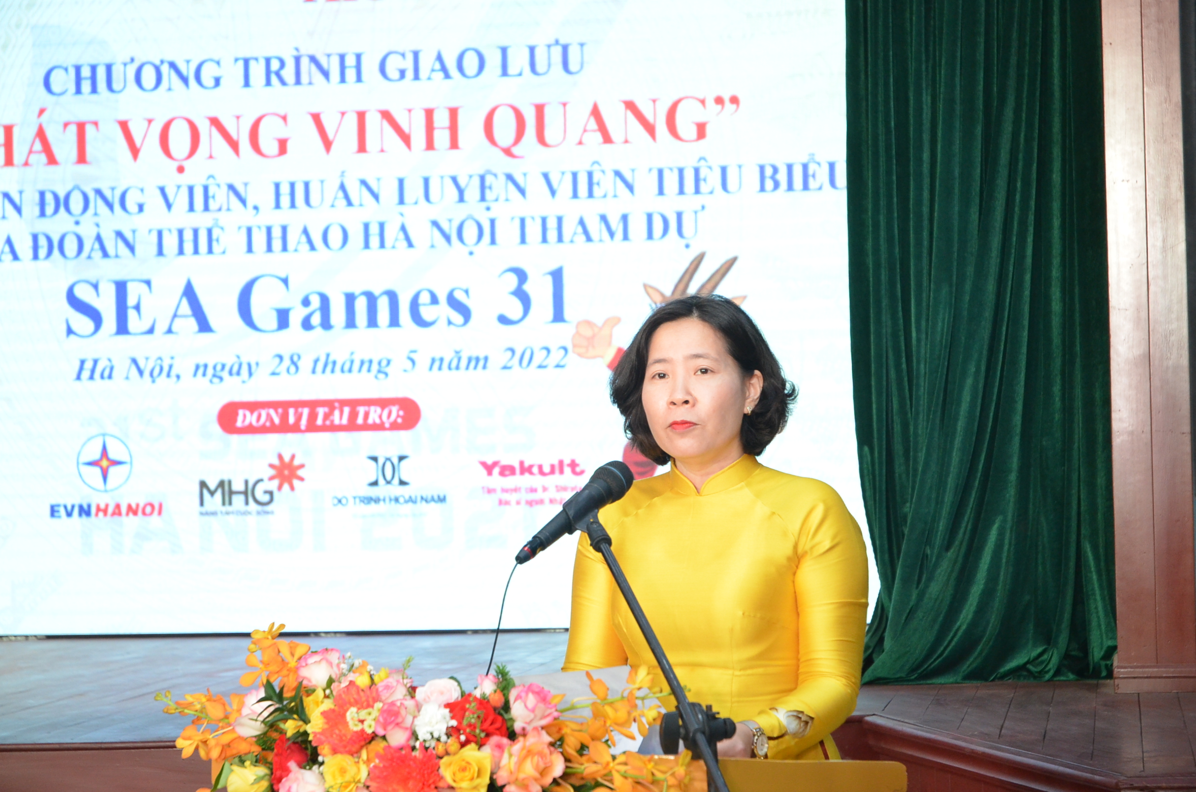 Nụ cười, nước mắt phía sau hành trình đến vinh quang của những “cô gái Vàng“ - ảnh 2
