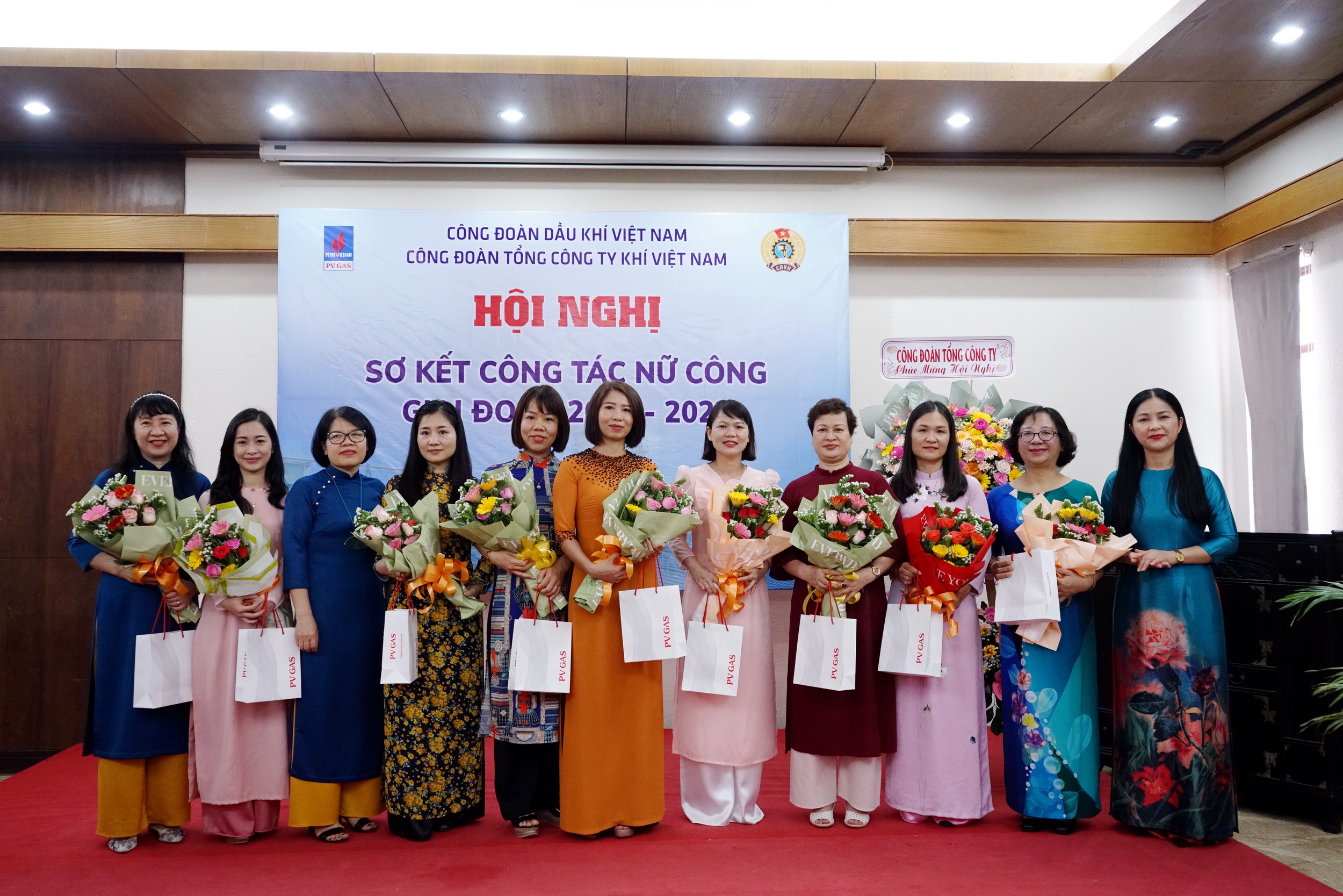 Công đoàn PV GAS: Phát huy vai trò của Ban Nữ công quần chúng doanh nghiệp ngoài nhà nước - ảnh 3