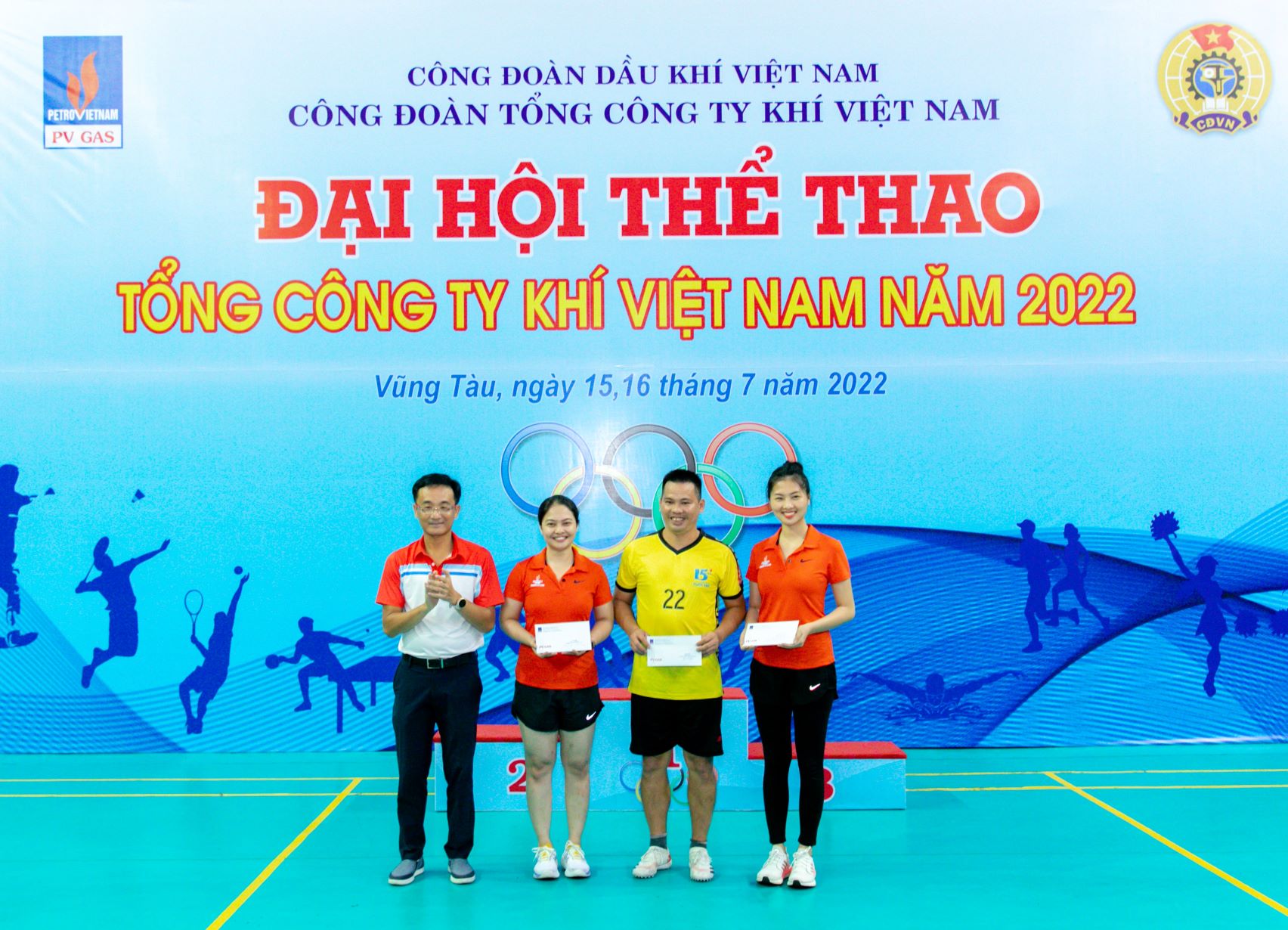 Trao 27 bộ huy chương với nhiều thành tích mới - ảnh 3