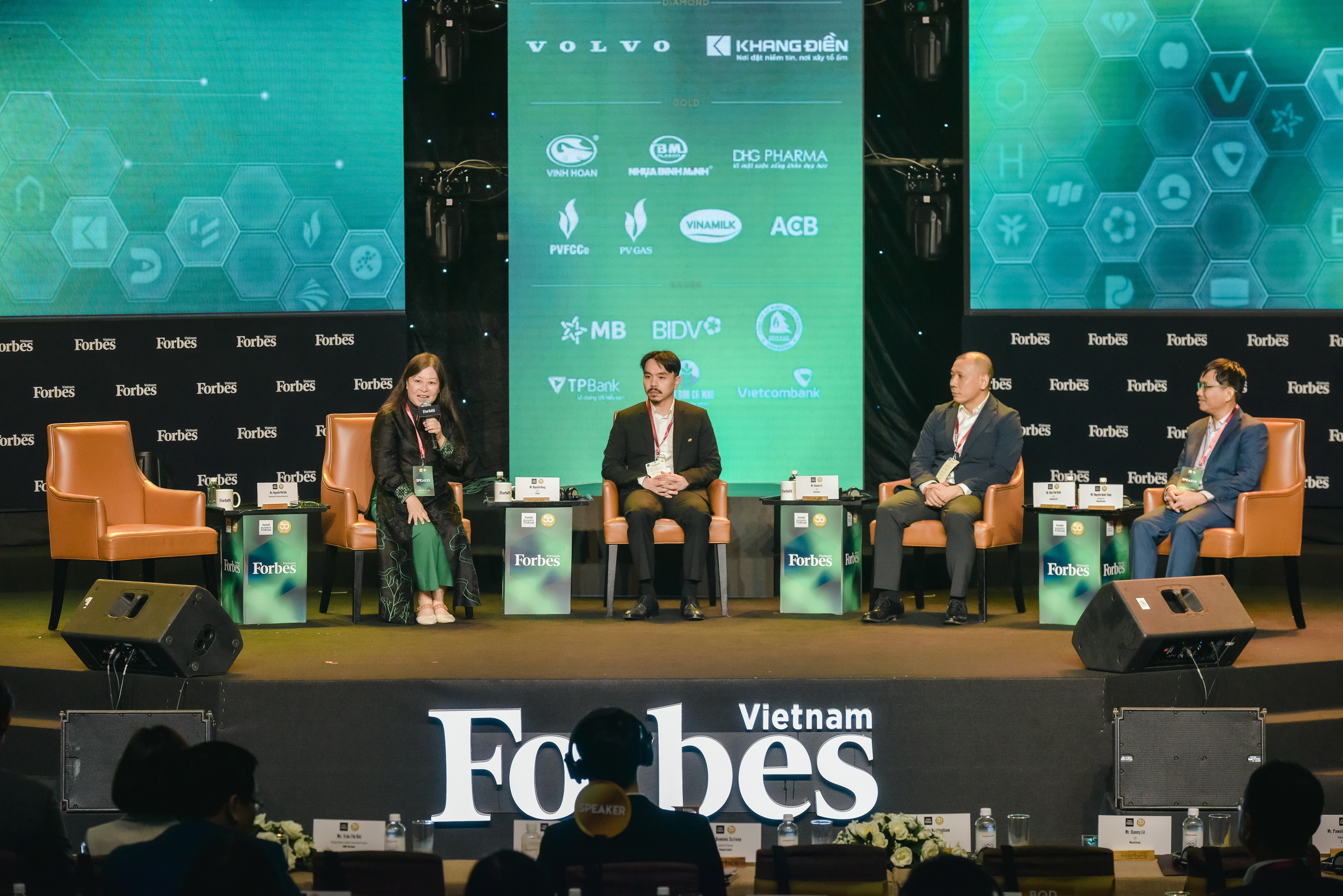 PV GAS lần thứ 10 liên tiếp nhận Vinh danh của Forbes “Top50 Công ty niêm yết tốt nhất Việt Nam năm - ảnh 5