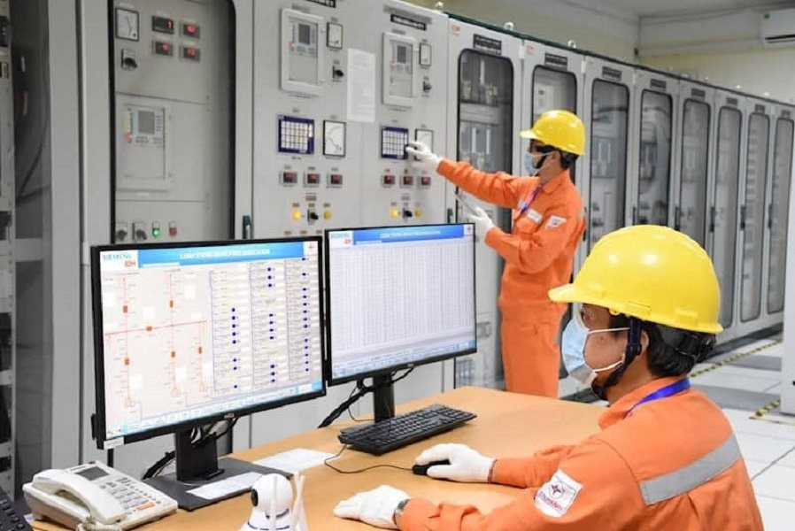 EVN đảm bảo cung cấp điện an toàn, ổn định trong kỳ nghỉ Tết Nguyên đán - ảnh 1