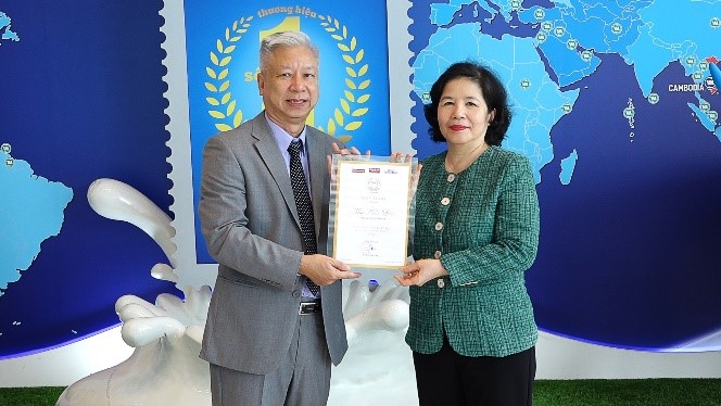 Vinamilk và CEO Mai Kiều Liên được vinh danh trong chương trình thương hiệu mạnh Việt Nam 2022 - ảnh 1