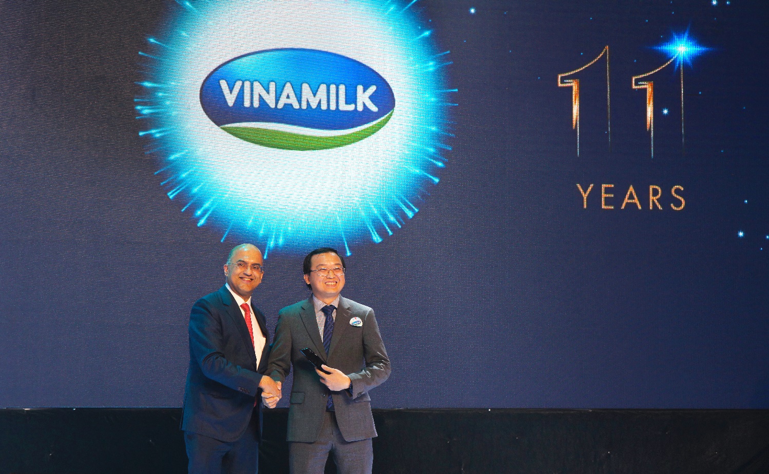 Nhìn lại hơn 1 thập kỉ tạo dựng nền tảng “Bền và Vững” của Vinamilk - ảnh 2