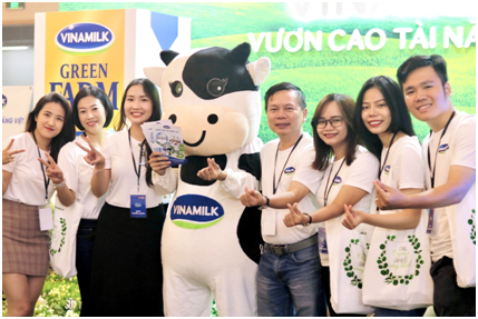Vinamilk dẫn đầu Top 100 Nhà tuyển dụng được yêu thích nhất năm 2022 của CareerBuilder - ảnh 1