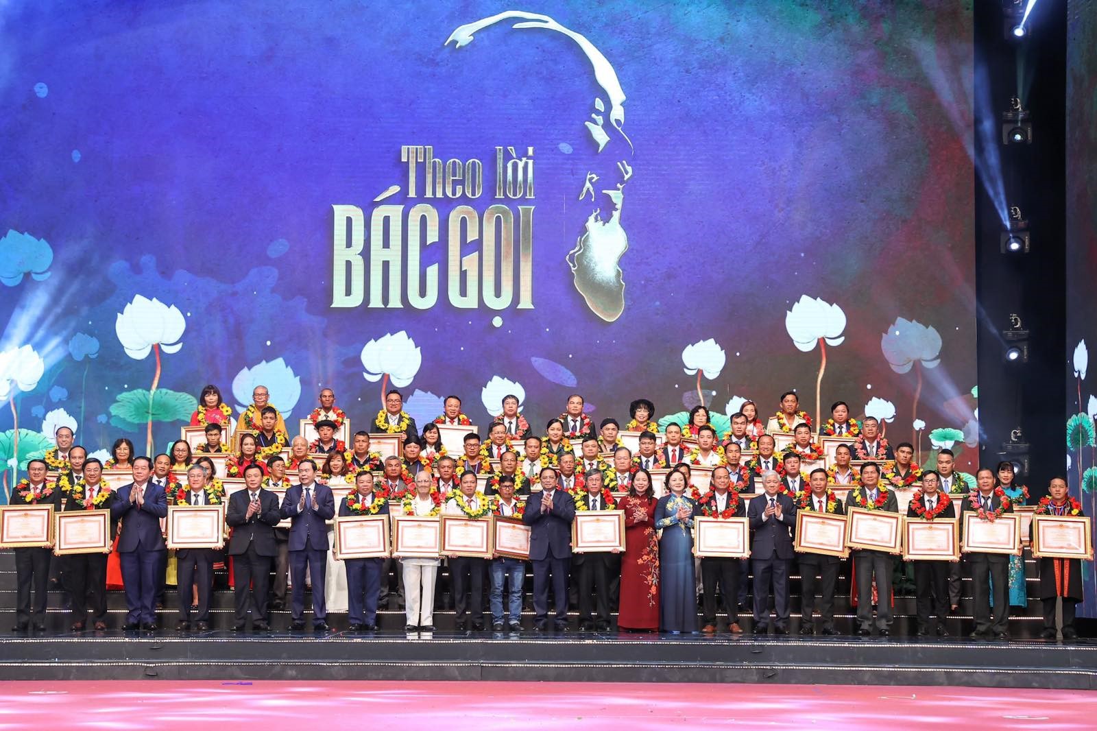 Người truyền lửa “thi đua yêu nước” cho thế hệ trẻ - ảnh 1