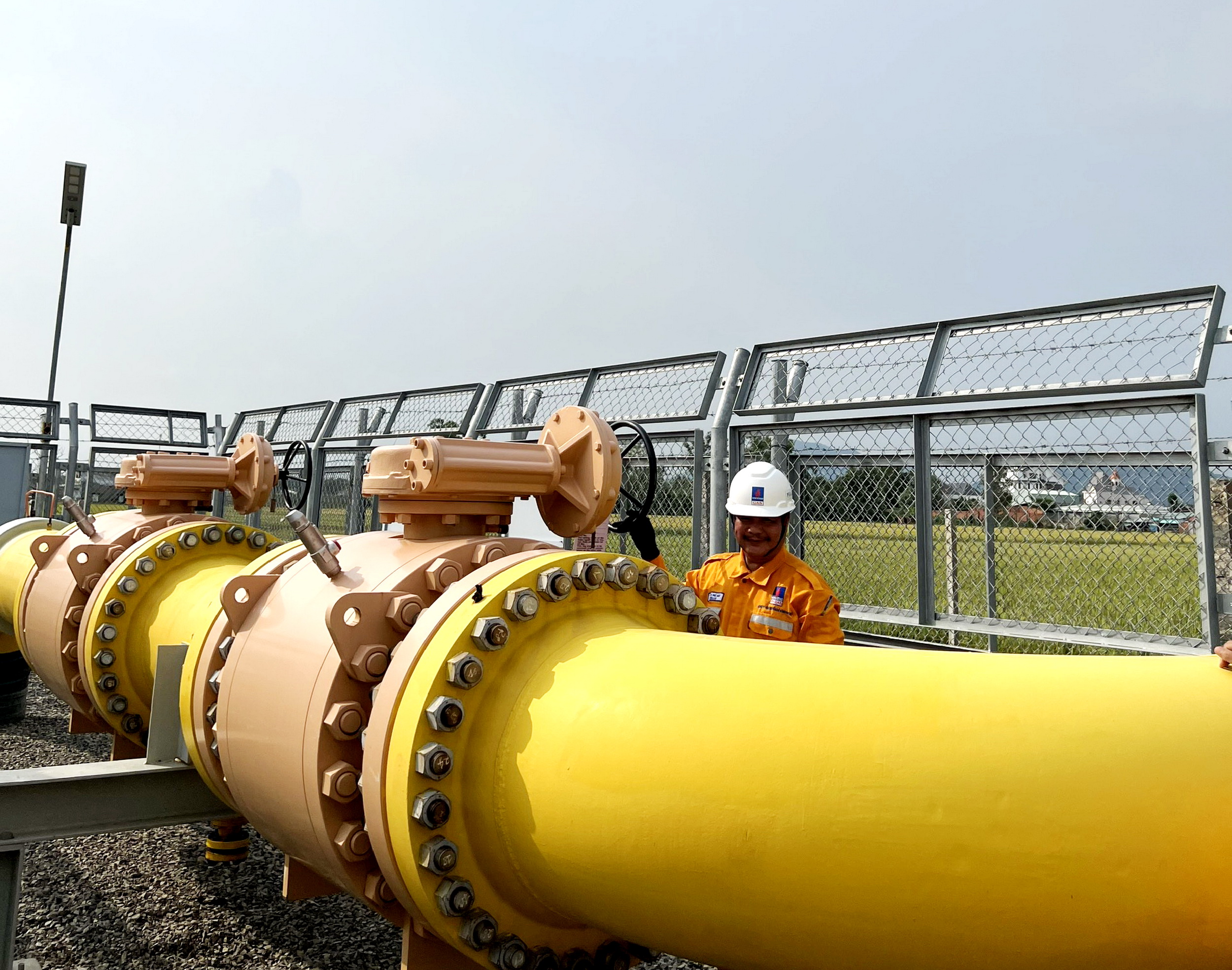 Đưa dòng khí đầu tiên vào chuỗi Dự án LNG Thị Vải - ảnh 2