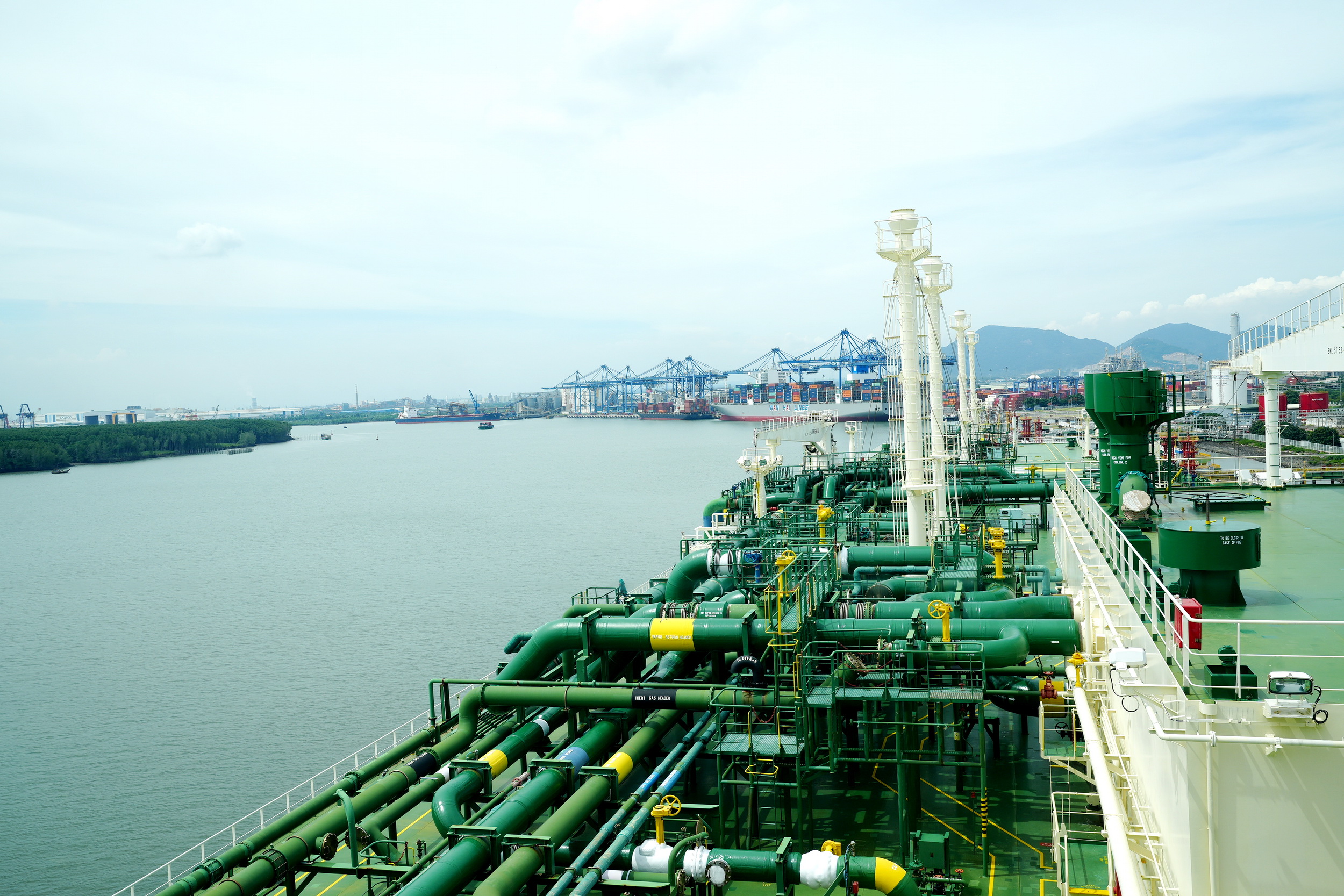 Tổng lực cho “chiến dịch” đón chuyến tàu LNG đầu tiên đến Việt Nam - ảnh 5