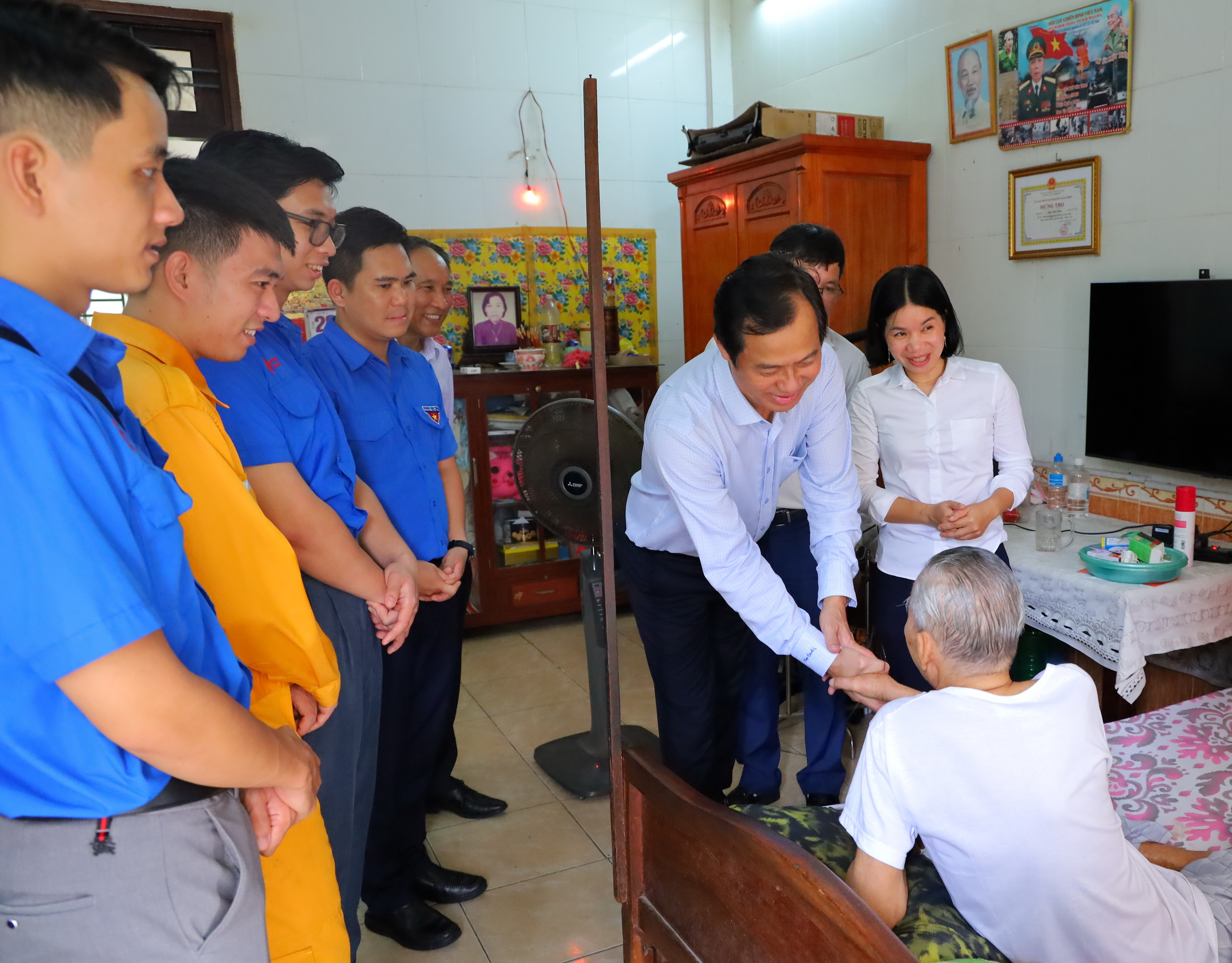 Hội Cựu chiến binh và Công đoàn PV GAS tổ chức nhiều chương trình tri ân kỷ niệm 76 năm Ngày Thương binh Liệt sỹ 27/7/2023 - ảnh 4