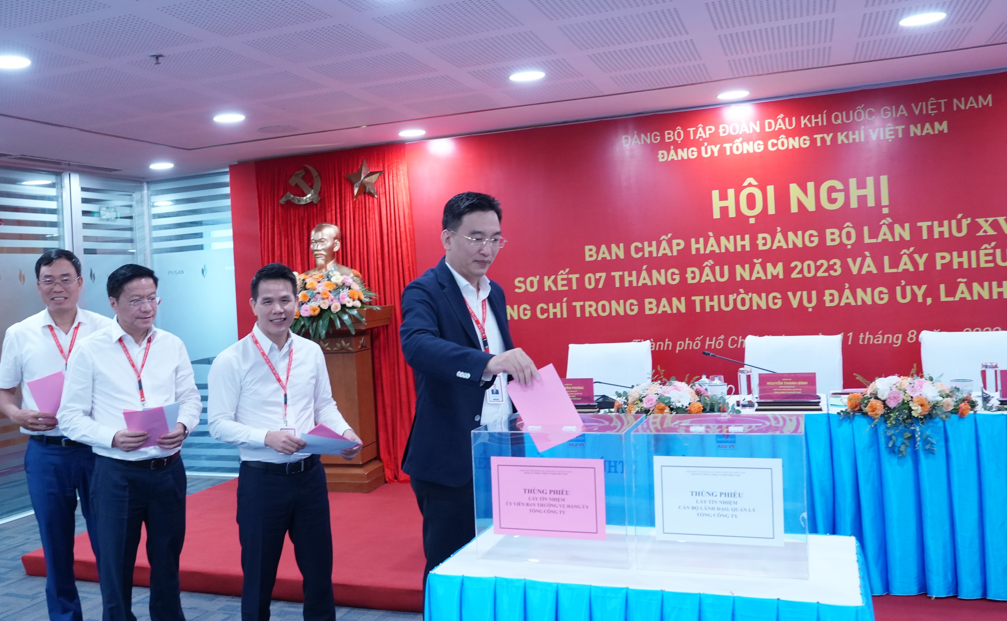 Đảng bộ Tổng công ty Khí Việt Nam tổ chức Hội nghị Ban Chấp hành lần thứ XVIII, lấy phiếu tín nhiệm lãnh đạo Đảng ủy, Tổng công ty - ảnh 4