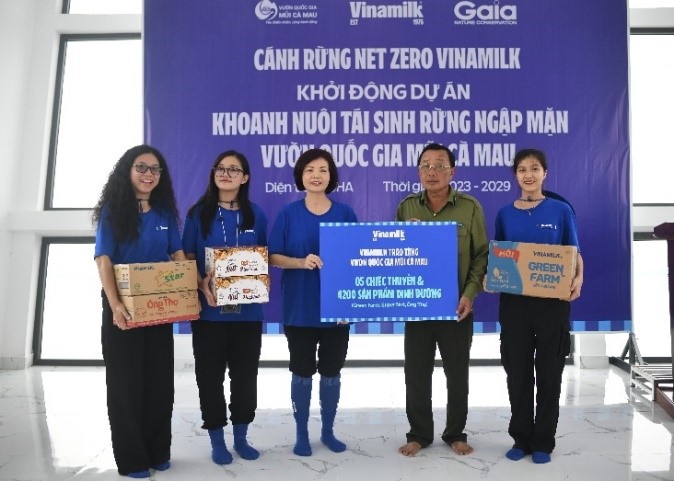 Đẩy mạnh dự án “Cánh rừng NET ZERO”, VINAMILK khoanh nuôi tái sinh 25ha rừng ngập mặn Cà Mau - ảnh 5