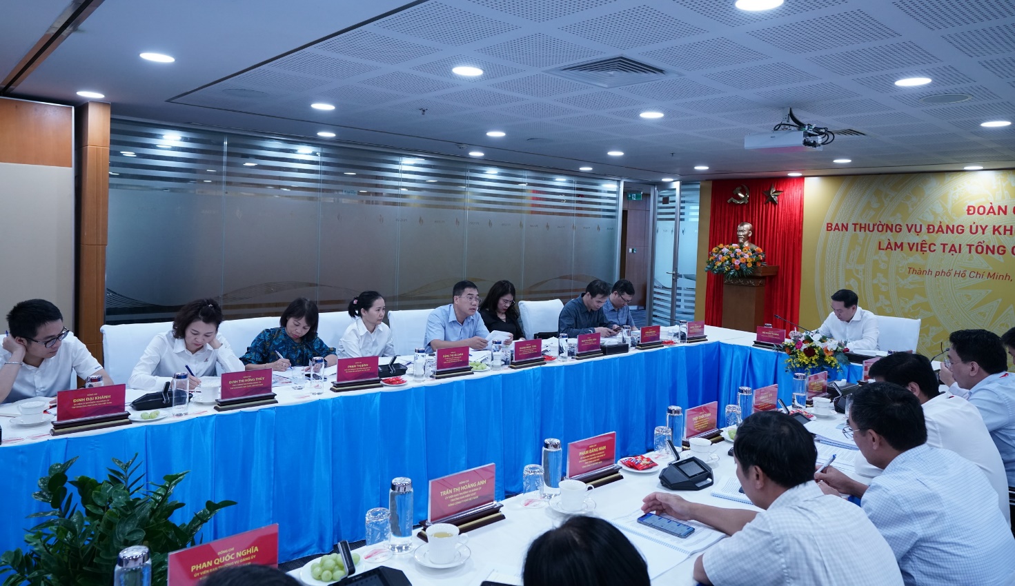 Ban Thường vụ Đảng ủy Khối Doanh nghiệp Trung ương thực hiện giám sát chuyên đề đối với Đảng ủy, Ban Thường vụ Đảng ủy PV GAS - ảnh 4