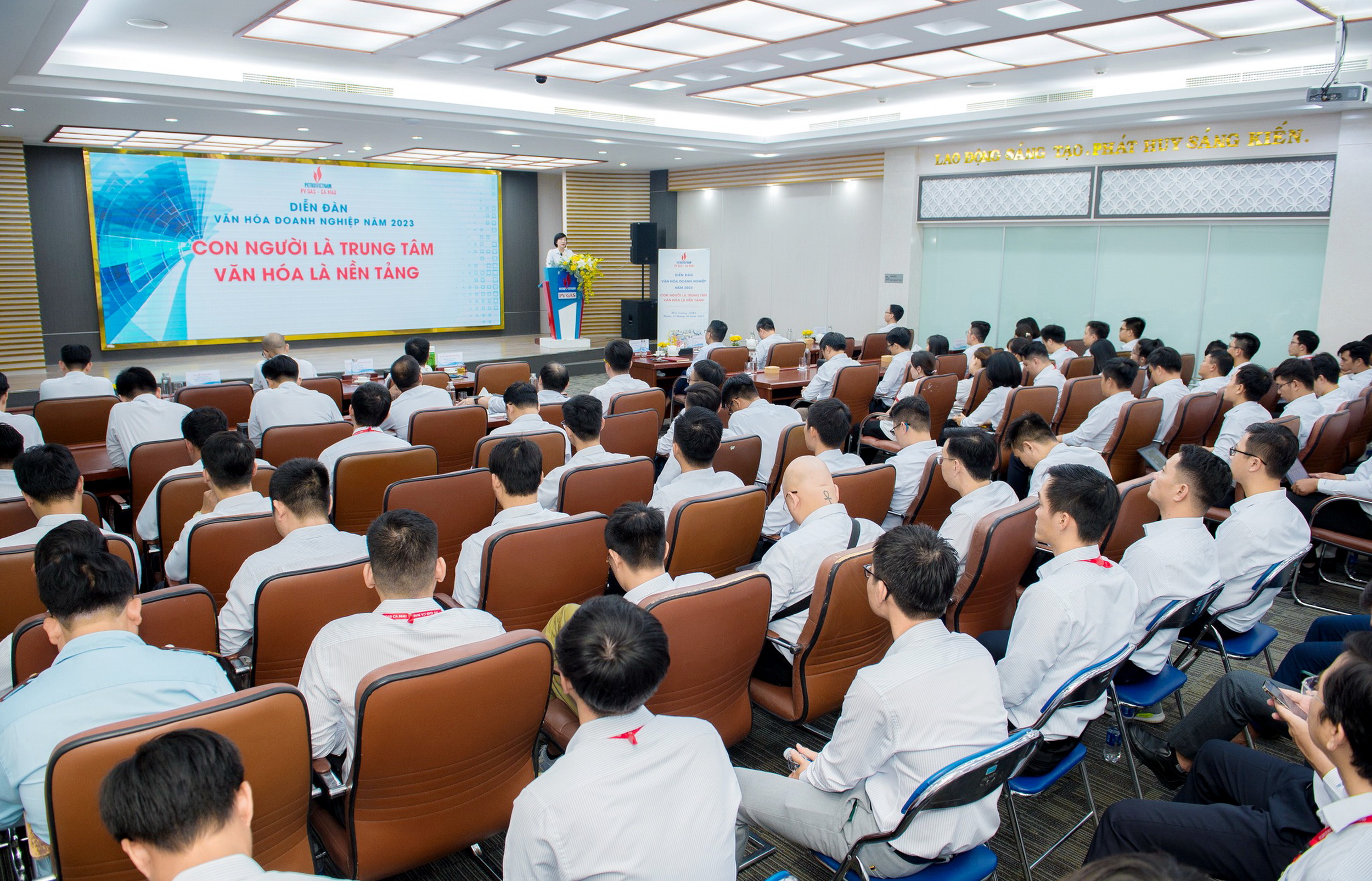 Tưng bừng các hoạt động chào mừng 33 năm thành lập PV GAS - ảnh 1