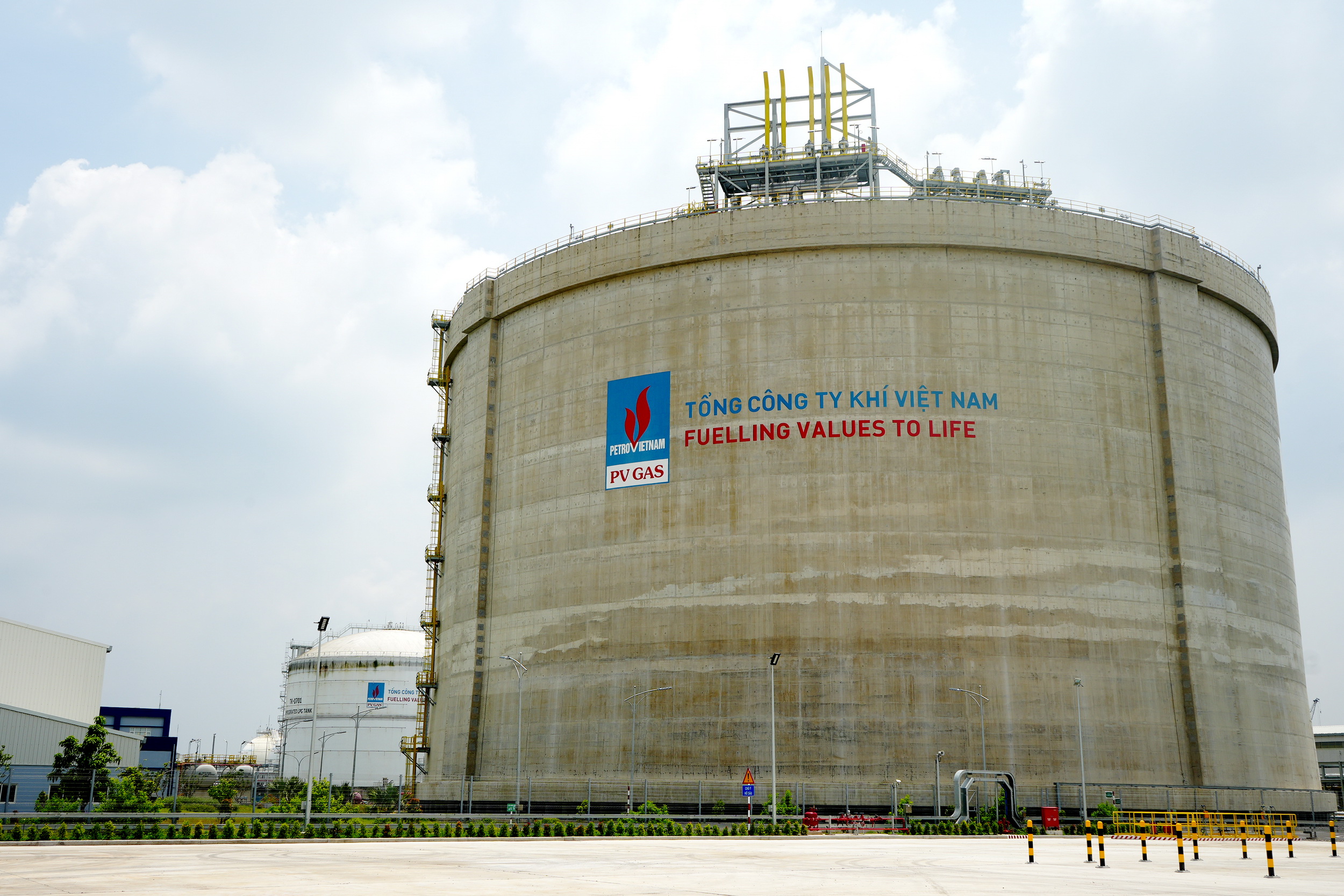 LNG: Bức tranh đa sắc màu của thị trường năng lượng Việt Nam - ảnh 1
