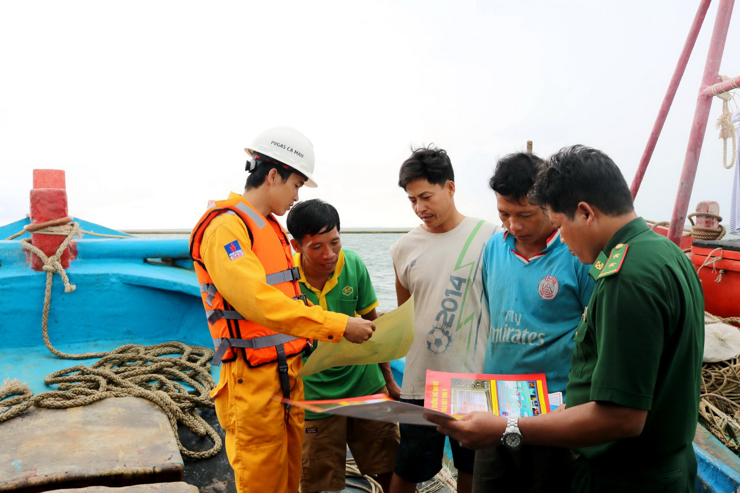 Công ty Khí Cà Mau tổng kết 5 năm thực hiện quy chế phối hợp bảo vệ an ninh, an toàn đường ống dẫn khí PM3-Cà Mau - ảnh 4