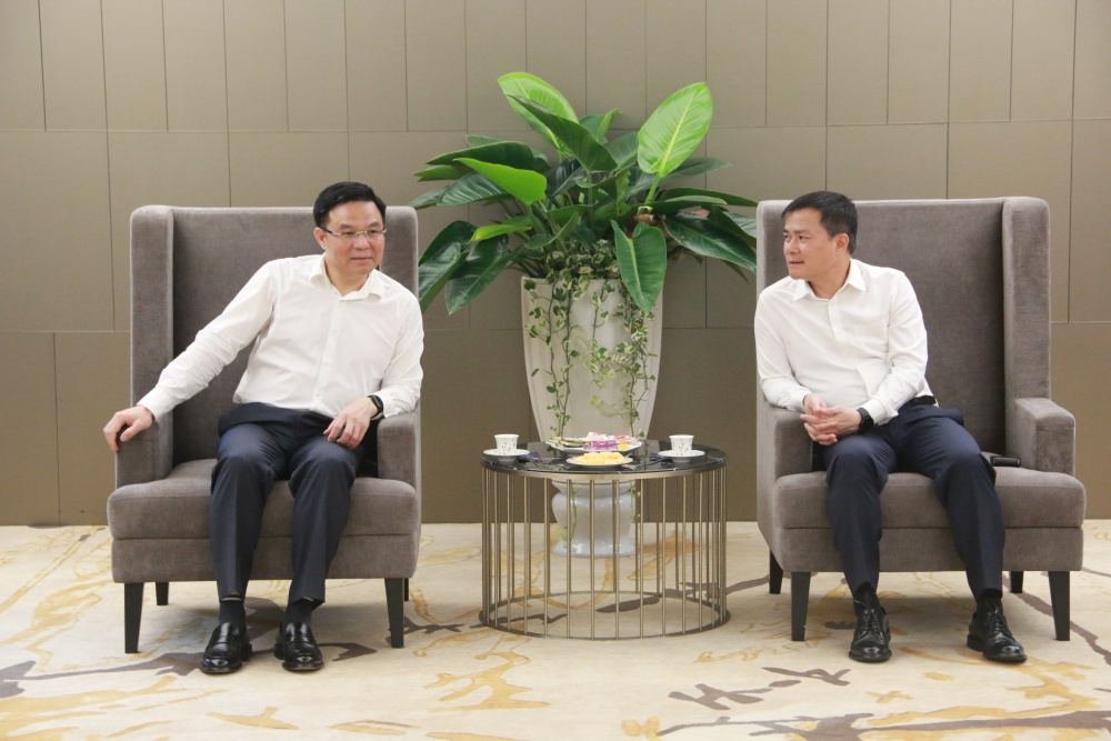 Petrovietnam và Viettel trao đổi hợp tác về lĩnh vực chuyển đổi số và triển khai điện gió ngoài khơi Petrovietnam và Viettel trao đổi hợp tác về lĩnh vực chuyển đổi số và triển khai điện gió ngoài khơi