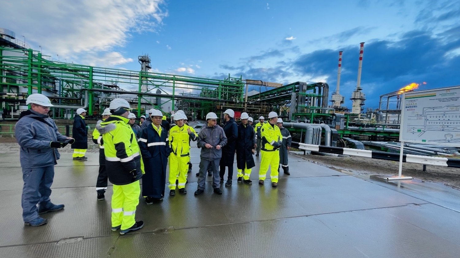 Petrovietnam tiếp tục dẫn đầu khối doanh nghiệp nhà nước với 2,9 tỷ USD thu hồi từ các dự án đầu tư nước ngoài - ảnh 2